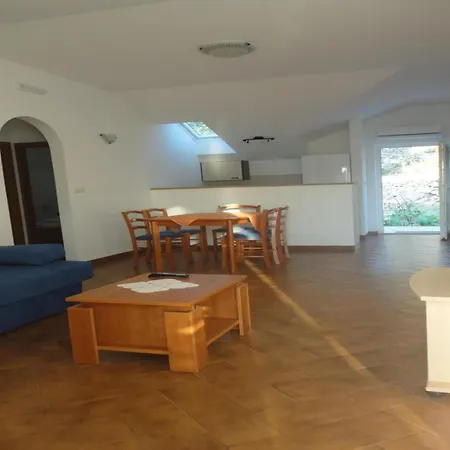 Marija Slano- Two-bedroom With Balcony And Sea View - 1 A * Slano